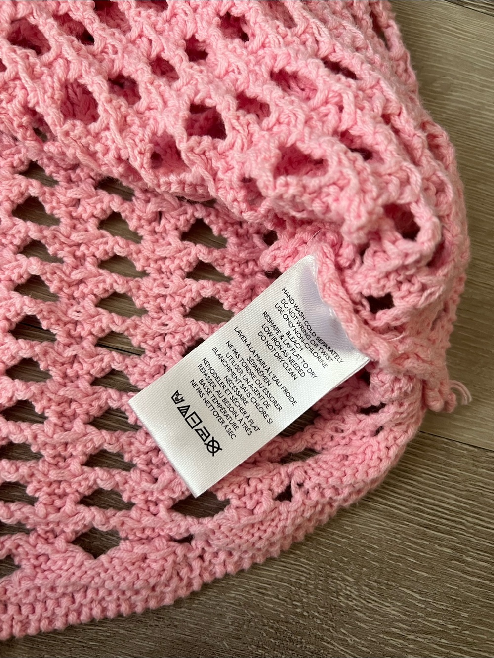 BDG Urban Outfitters Leigh Cropped Crochet Sweater Vest in Pink - Picture 4 of 8